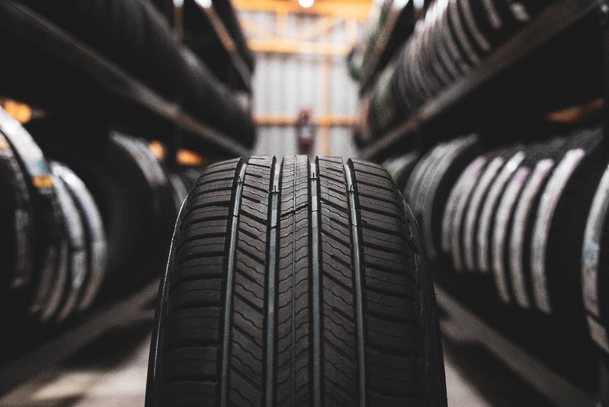 What You Need to Know When Checking Tires
